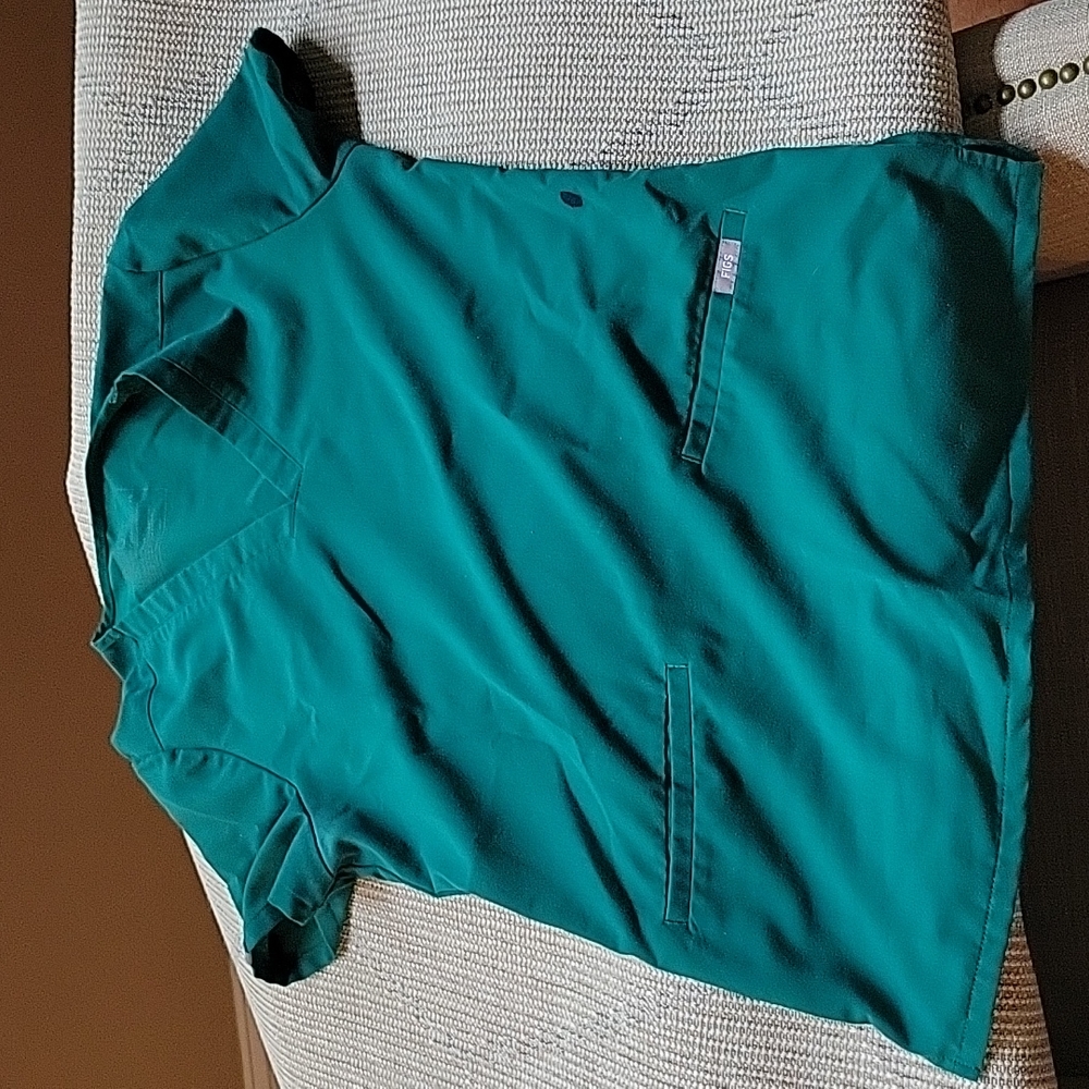 Figs Hunter Green XS top (limited edition)